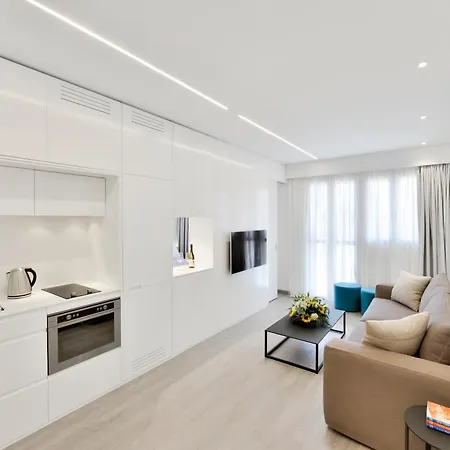 Centre Apartment *