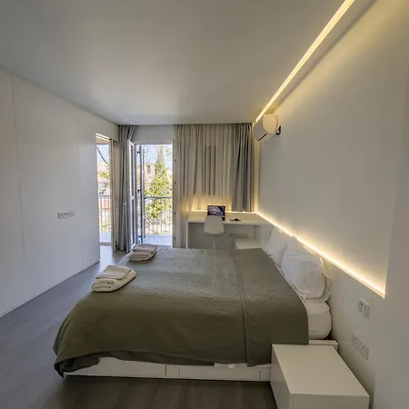 Centre Apartment *